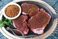 برای هر نوع گوشت چه ادویه‌هایی مناسب هستند؟