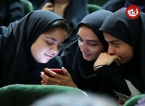 عکس؛ از چالش خطرناک «نهنگ آبی» تا «عقاب خونی»