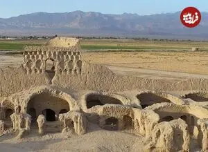 عکس| سفر زمان؛ آمریکایی‌ها با اتومبیل در راه تپه‌حصار دامغان؛ سال 1311