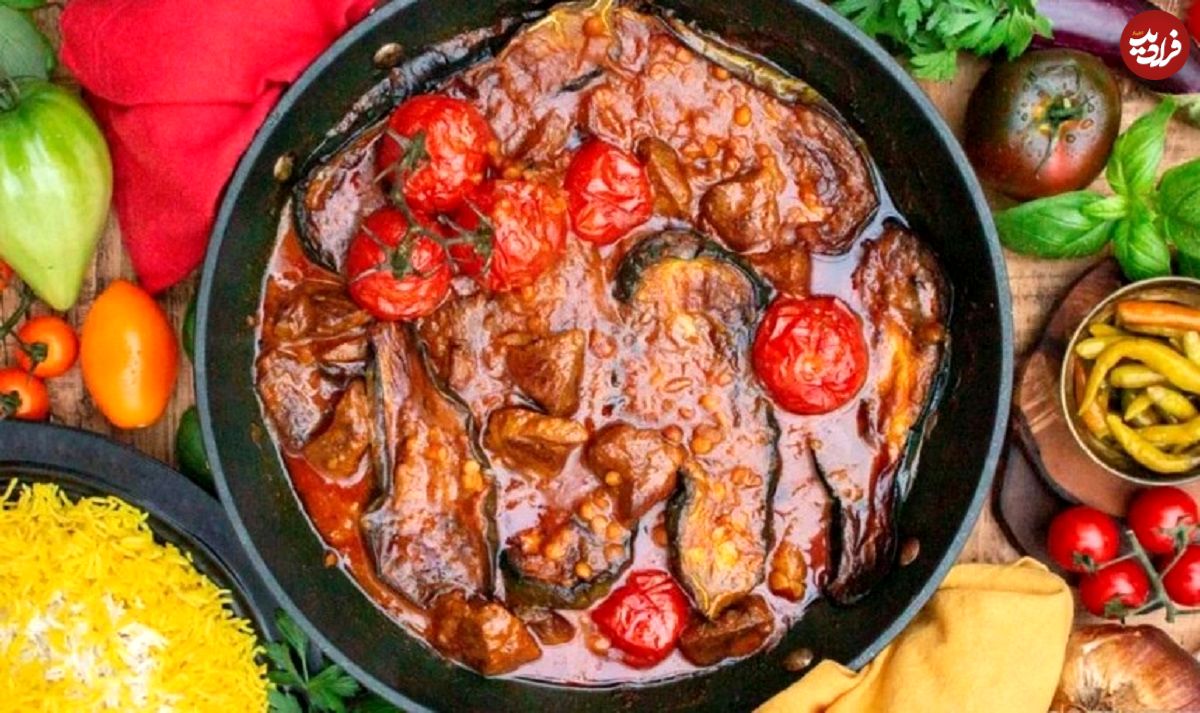 طرز تهیه خوراک گوجه بادمجان ساده با طعمی بی‌نظیر