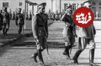 عکس؛ سفر در زمان؛ «رضاخان در حال بازدید از کتیبه‌های تخت جمشید»؛ دهه 1310