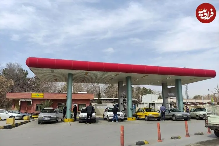 عکس| سفر به ایران قدیم؛ نمایی از «پمپ بنزین کارخانه قند اصفهان» در سال 1340