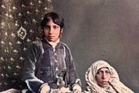 تصاویر؛ سفر به عصر قاجار؛ از «مردانی که فین می‌کردند» تا «زنی که قلیان می‌کشید»