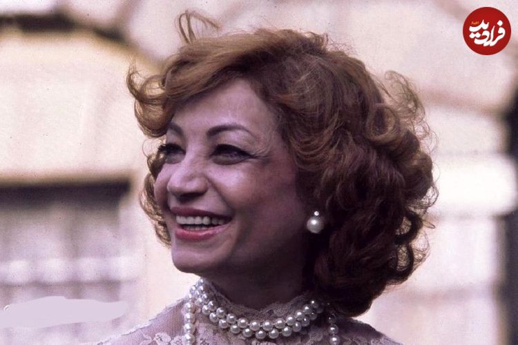 عکس| سفر در زمان؛ «اشرف پهلوی» در کنار محمدرضا پهلوی و فرح در مراسم تاجگذاری در تهران؛ سال 1346