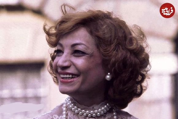 عکس| سفر در زمان؛ «اشرف پهلوی» در کنار محمدرضا پهلوی و فرح در مراسم تاجگذاری در تهران؛ سال 1346