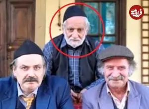 عکس| سفر زمان؛ تیپ و چهرۀ «علی‌جان» (سریال سوجان) در پشت‌صحنه یک تئاتر