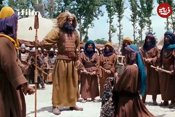 عکس؛ سفر در زمان؛ «یَحیی بن زَمزَم» سریال مختارنامه روی دیوار چین؛ سال 94