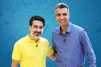 (عکس‌) ژست عادل فردوسی‌پور در رینگ بوکس به سبک محمدعلی کلی