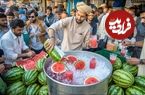 ببینید؛ غذای خیابانی در پاکستان؛ فرآیند تهیه آبمیوه نیشکر و هندوانه در راولپندی