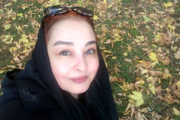 عکس؛ سفر در زمان؛ ظاهر «ماهایا پطروسیان» در دوران دبیرستان؛ سال 65