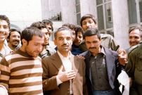عکس؛ سفر به تاریخ؛ عیادت «شهید رجایی» از «رهبر انقلاب» در بیمارستان، دو ماه قبل از شهادتش؛ سال 1360