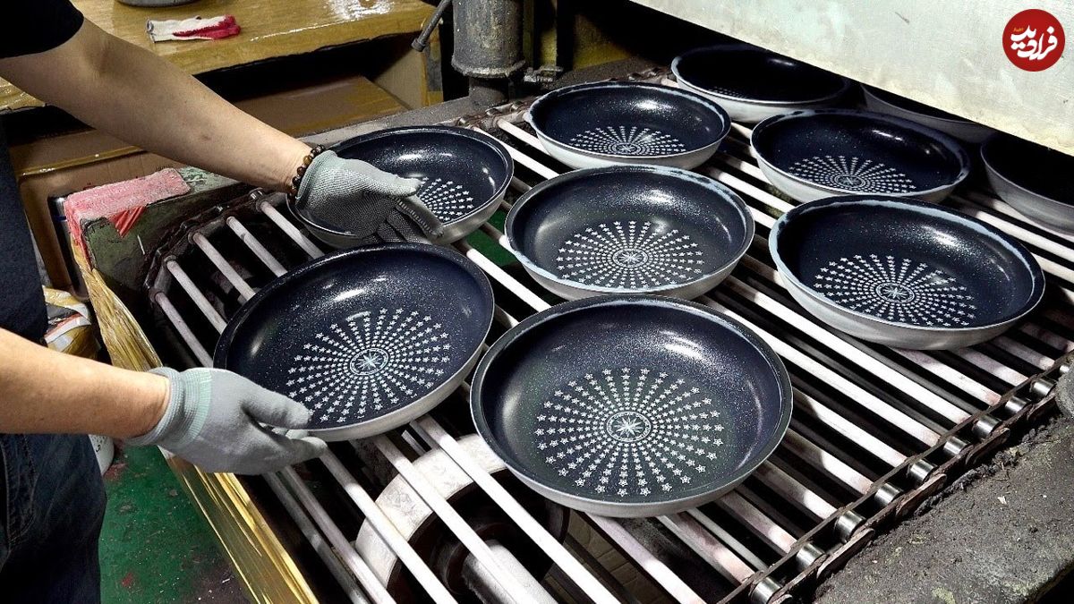 ببینید؛ مراحل جالب تولید ماهیتابه های تفلون در کارخانه ای در کره جنوبی
