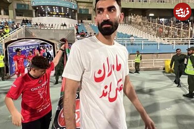 عکس؛ ژست عجیب بیرانوند و شجاع خلیل‌زاده با جام قهرمانی در هواپیما
