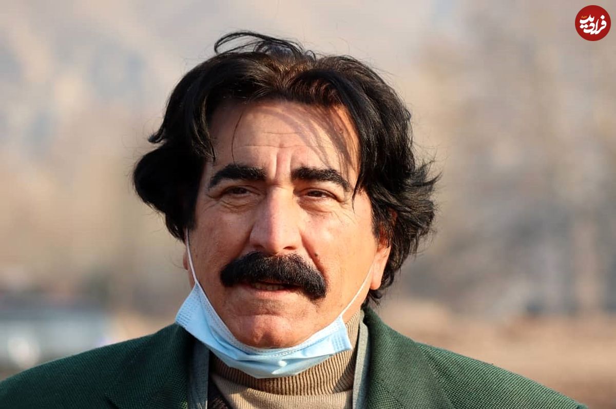 عکس| سفر در زمان؛ «کیوان» سریال نون خ در 61 سالگی و در کنار نوه اش