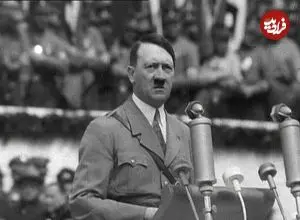 عکس| سفر در زمان؛ «آدولف هیتلر» در یک نمایشگاه نقاشی؛ سال 1308