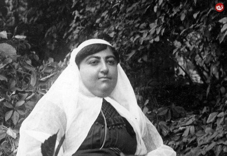 تصاویر؛ سفر به عصر قاجار؛ از «بساط آبگوشت ناصرالدین شاه» تا «گربۀ مادر احمدشاه»