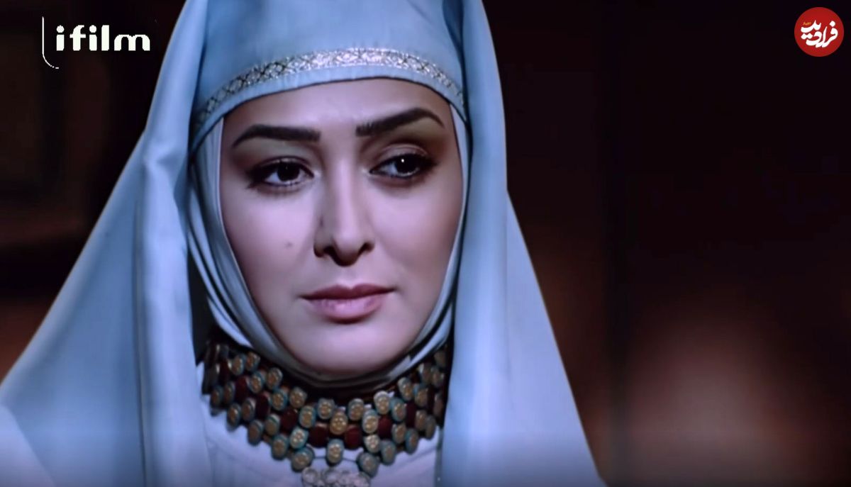 عکس| سفر در زمان؛ سلفی آسانسوری «آسنات» سریال یوسف پیامبر در 47 سالگی و با همسرش