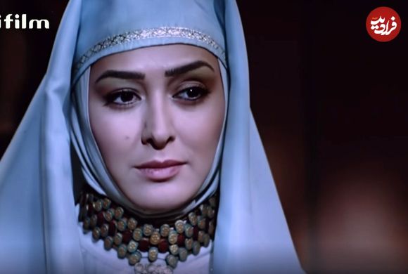 عکس| سفر در زمان؛ سلفی آسانسوری «آسنات» سریال یوسف پیامبر در 47 سالگی و با همسرش