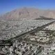 عکس| سفر به ایران قدیم؛ تمرین نظامیان دوران قاجار در یکی از میدان‌های «کرمانشاه»