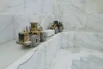 (ویدئو) برداشت تماشایی سنگ مرمر از یک معدن دو میلیارد دلاری در یونان 