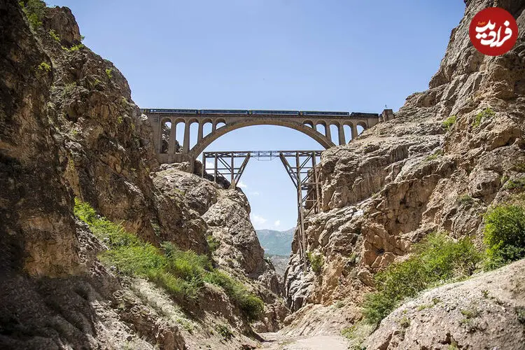 ببینید| پل ورسک؛ یکی از عجیب‌ترین پل‌های جهان و شاهکار مهندسی ۹۰ ساله