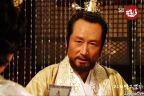 عکس| سفر زمان؛ چهرۀ «امپراتور موهیول» (سریال جومونگ 3) بعد از 16 سال در 72 سالگی