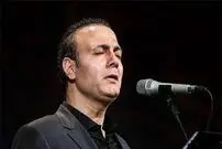 (ویدئو) بغض علیرضا قربانی در کنسرت جدید پس از فوت همسرش