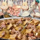 ببینید| غذای خیابانی در پاکستان؛ مراحل پخت 100 کیلوگرم پلو ازبکی با گوشت در پیشاور