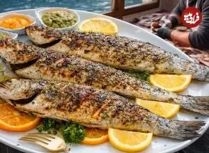 ببینید| غذای خیابانی در ترکیه؛ تهیه انواع کباب با ماهی قزل آلا در استانبول