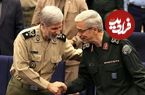 عکس؛ سفر به تاریخ؛ «امیر حاتمی، فرماندۀ ارتش» در حال نشانه‌گیری با مسلسل در کنار «سرلشکر باقری»