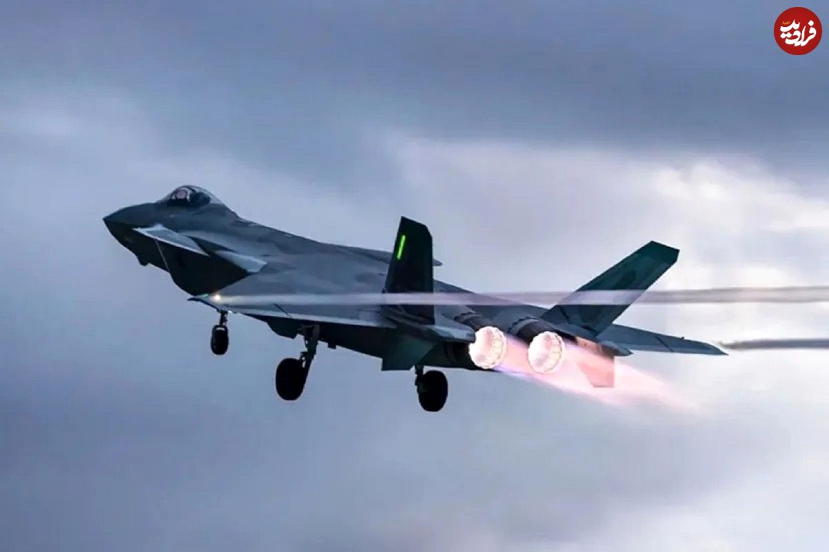 تصاویر؛ سلاح مخفی جنگنده J-20 چین دربرابر F-22 آمریکا؛ نبرد «پرنده شکاری» و «اژدها»