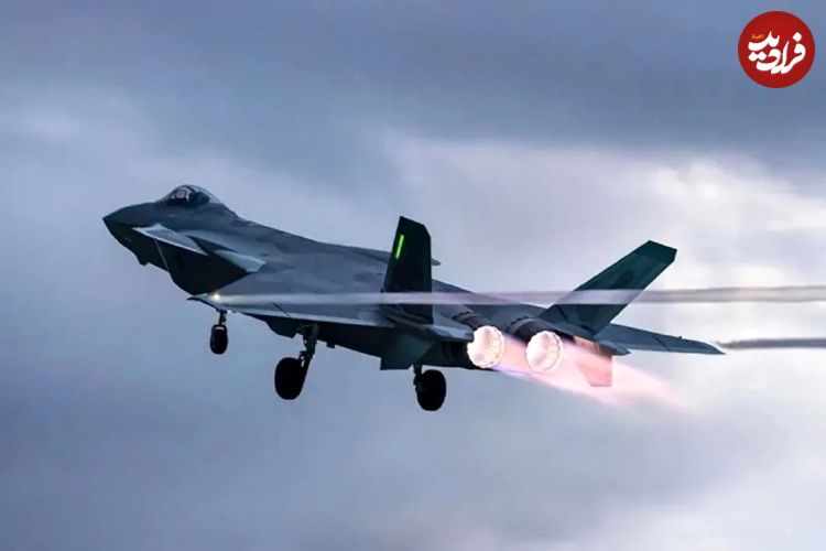 تصاویر؛ سلاح مخفی جنگنده J-20 چین دربرابر F-22 آمریکا؛ نبرد «پرنده شکاری» و «اژدها»