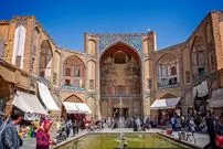 عکس| سفر به ایران قدیم؛ «ورودی بازار اصفهان» در بیش از یک قرن قبل