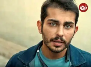 عکس| سفر در زمان؛ «ارسلان قاسمی» با لباس بسیج و آر پی جی در جبهه؛ سال 1403