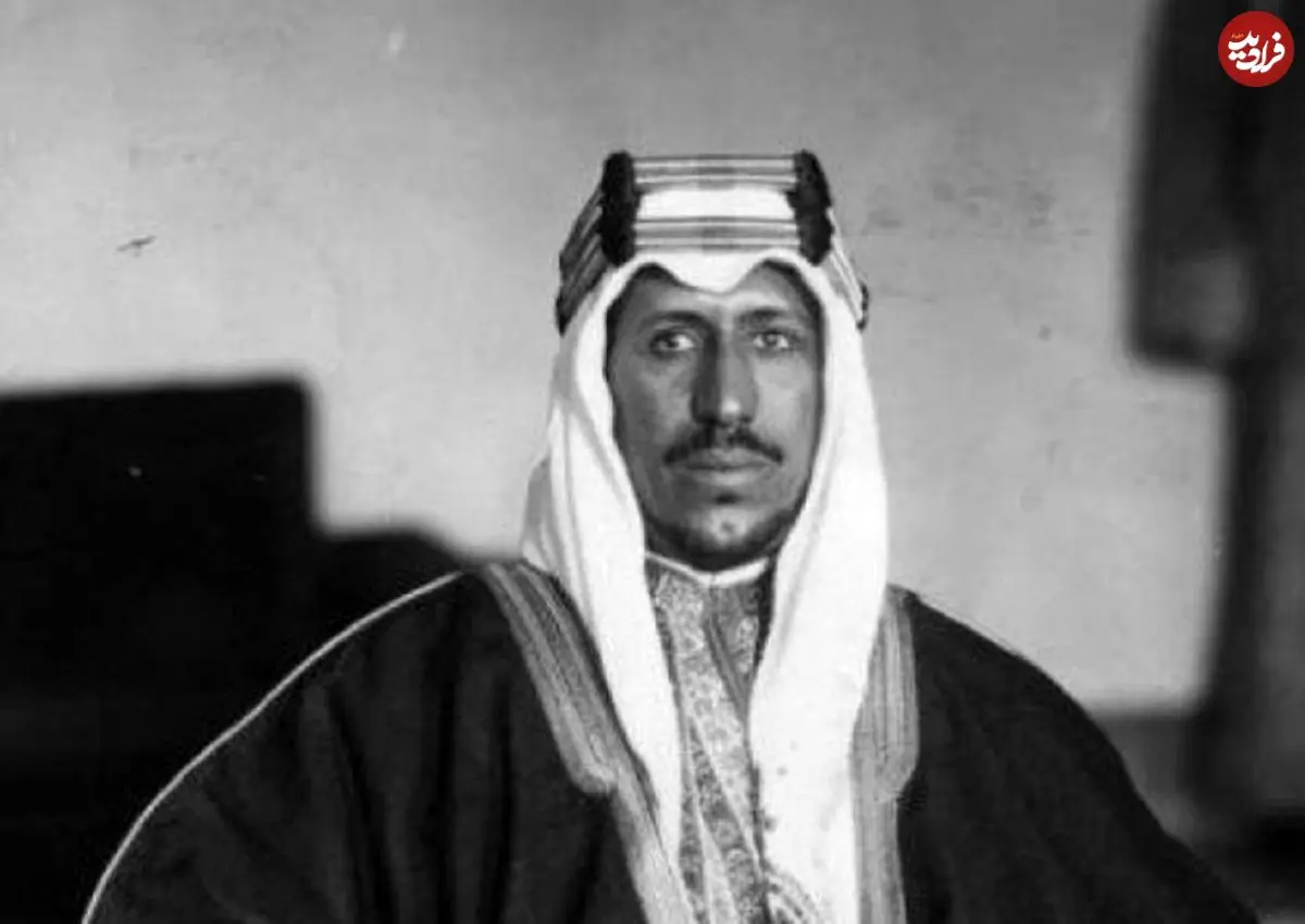 عکس| سفر در زمان؛ «ملک سعود» در کنار رئیس جمهور و نخست وزیر هند در فرودگاه پالام  در دهلی؛ سال 1334