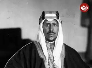 عکس| سفر در زمان؛ «ملک سعود» در کنار رئیس جمهور و نخست وزیر هند در فرودگاه پالام  در دهلی؛ سال 1334