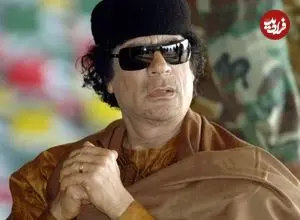 عکس| سفر در زمان؛ «معمر قذافی» در یک کنفرانس مطبوعاتی در طرابلس؛ سال 1364