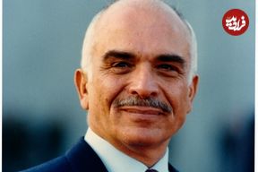 عکس| سفر در زمان؛ «ملک حسین، پادشاه اردن» و همسرش در ماشین در لندن؛ سال 1341