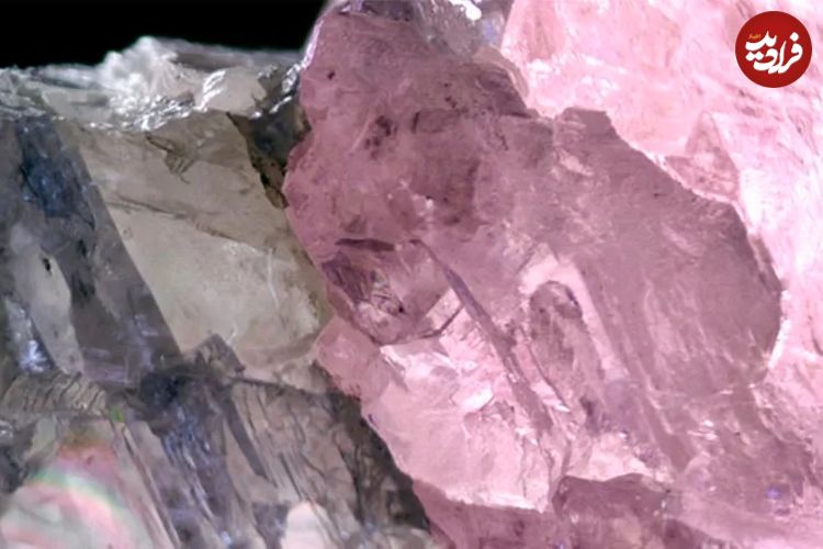 الماس خیرهکنندۀ «دو رنگ» از یک معدن در آفریقا بیرون آمد