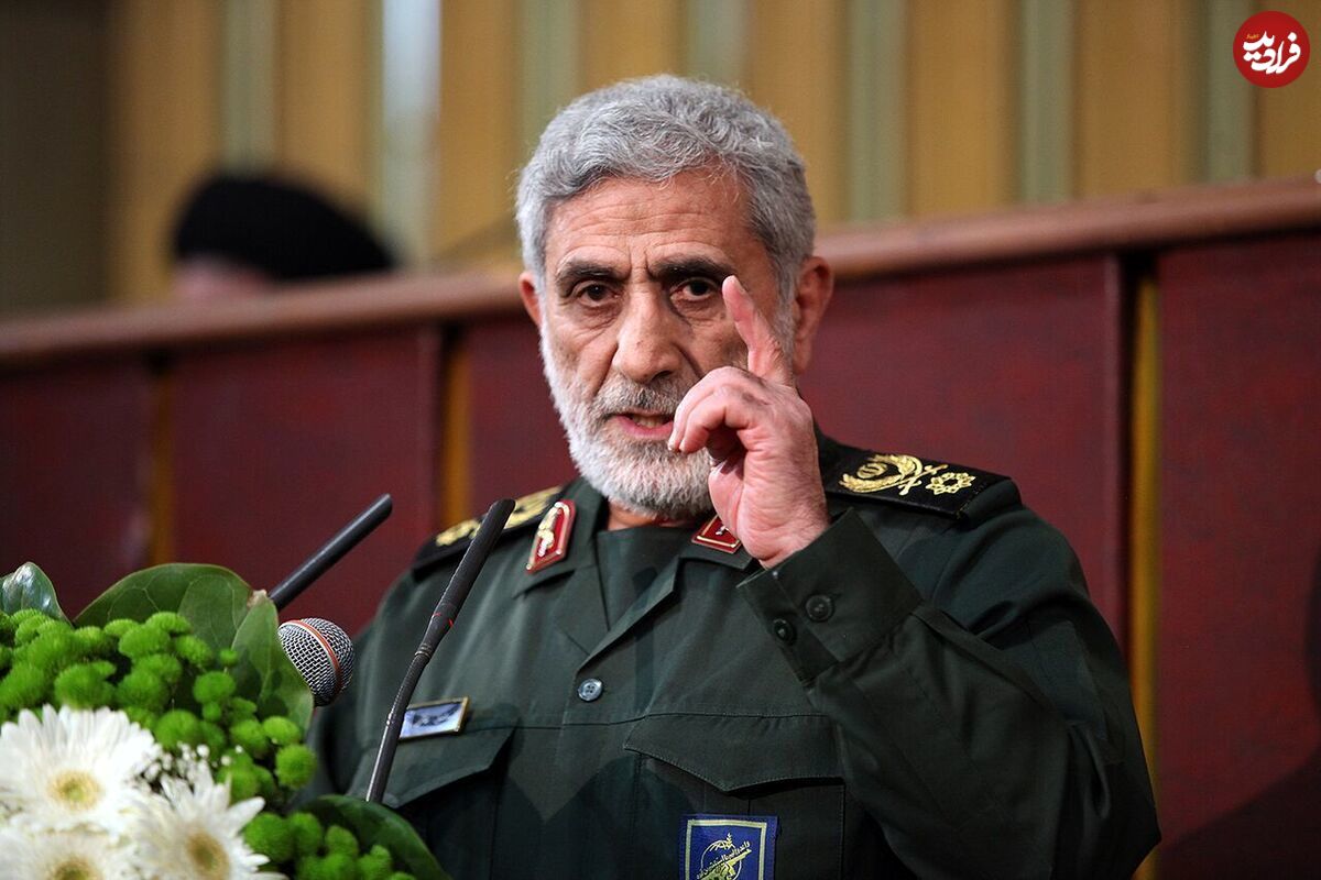 عکس؛ سفر در زمان؛ «سردار قاآنی و سرلشکر سلامی در کنار فرزندان سردار سلیمانی»؛ سال 1402