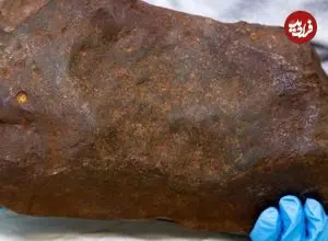 سنگی که تصور می‌شد «طلا» باشد، چیزی بسیار کمیاب‌تر از طلا از آب درآمد