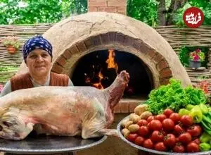 ببینید| غذای روستایی در آذربایجان؛ پخت بره شکم پر 15 کیلوگرمی در تنور
