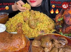 (ویدئو) خوردن دیدنی 4.25 کیلوگرم چلو مرغ و چلو جگرمرغ توسط دختر مشهور هندی
