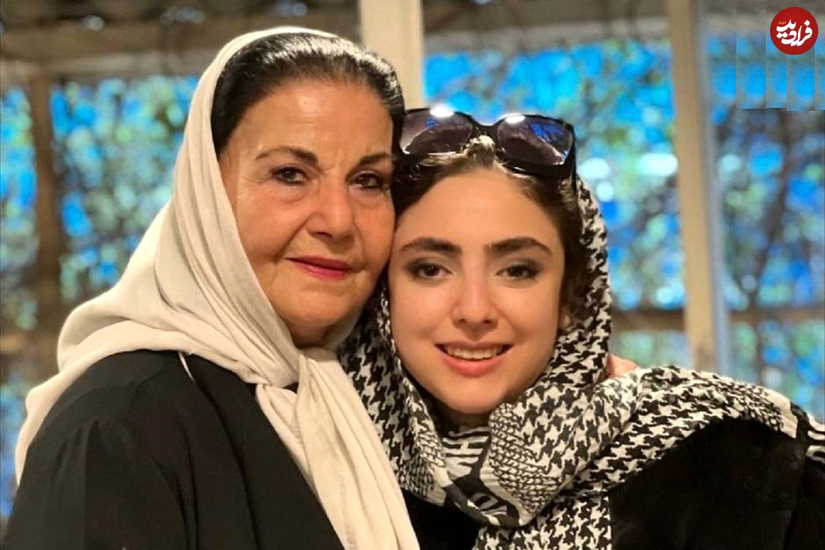 عکس| سفر در زمان؛ «پوری بنایی» در کنار «ناصر ملک مطیعی» در مشهد؛ دهه 90
