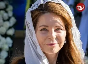 عکس| سفر در زمان؛ «ملکه نور و ملک حسین پادشاه اردن» در یک رویداد عمومی در امان؛ سال 1353