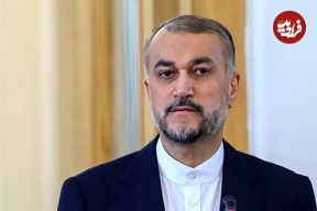 عکس؛ سفر به تاریخ؛ بوسۀ «حسین امیرعبداللهیان» بر پیشانی «سردار سلیمانی»؛ سال 96
