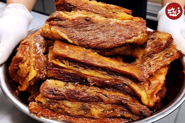 ببینید؛ غذای خیابانی در کره؛ تهیه نودل گوشت و نودل بامبو و سوپ استخوان در سئول