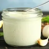 سس سیر لبنانی؛ گیاهی و بدون تخم‌مرغ
