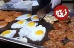 ببینید| غذای خیابانی در کره؛ مراحل دیدنی تهیه ساندویچ چیزبرگر با تخم مرغ و کلم در سئول