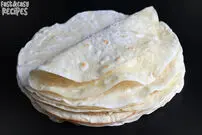 (ویدئو) یک روش ساده برای پخت نان لواش در ماهیتابه به سبک آشپز انگلیسی
